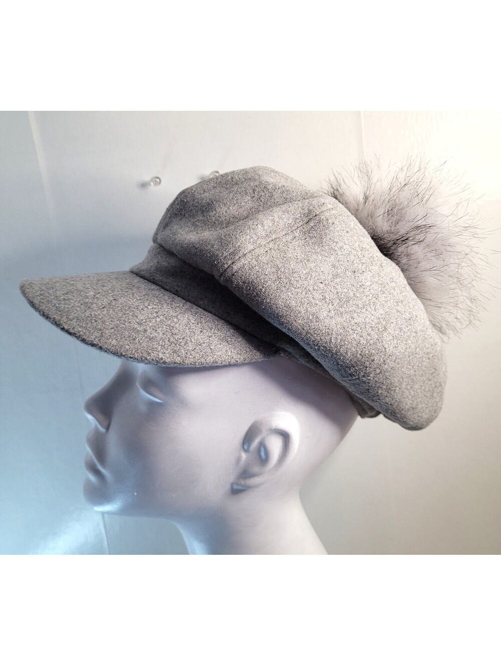 Women's Gray Newsboy Baker Boy Cap Faux Fur Pom Pom Winter Hat Polyester